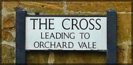 Road Name for little lane in Ilminster: The Cross.